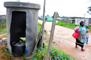 A make-shift toilet in SA. This picture originally appeared in the City Press newspaper.